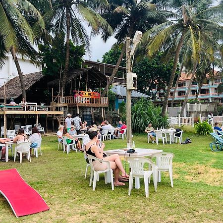 Honey Beach Negombo Buitenkant foto