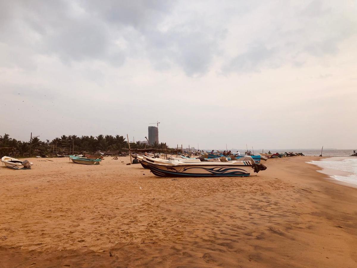 Honey Beach Negombo Buitenkant foto