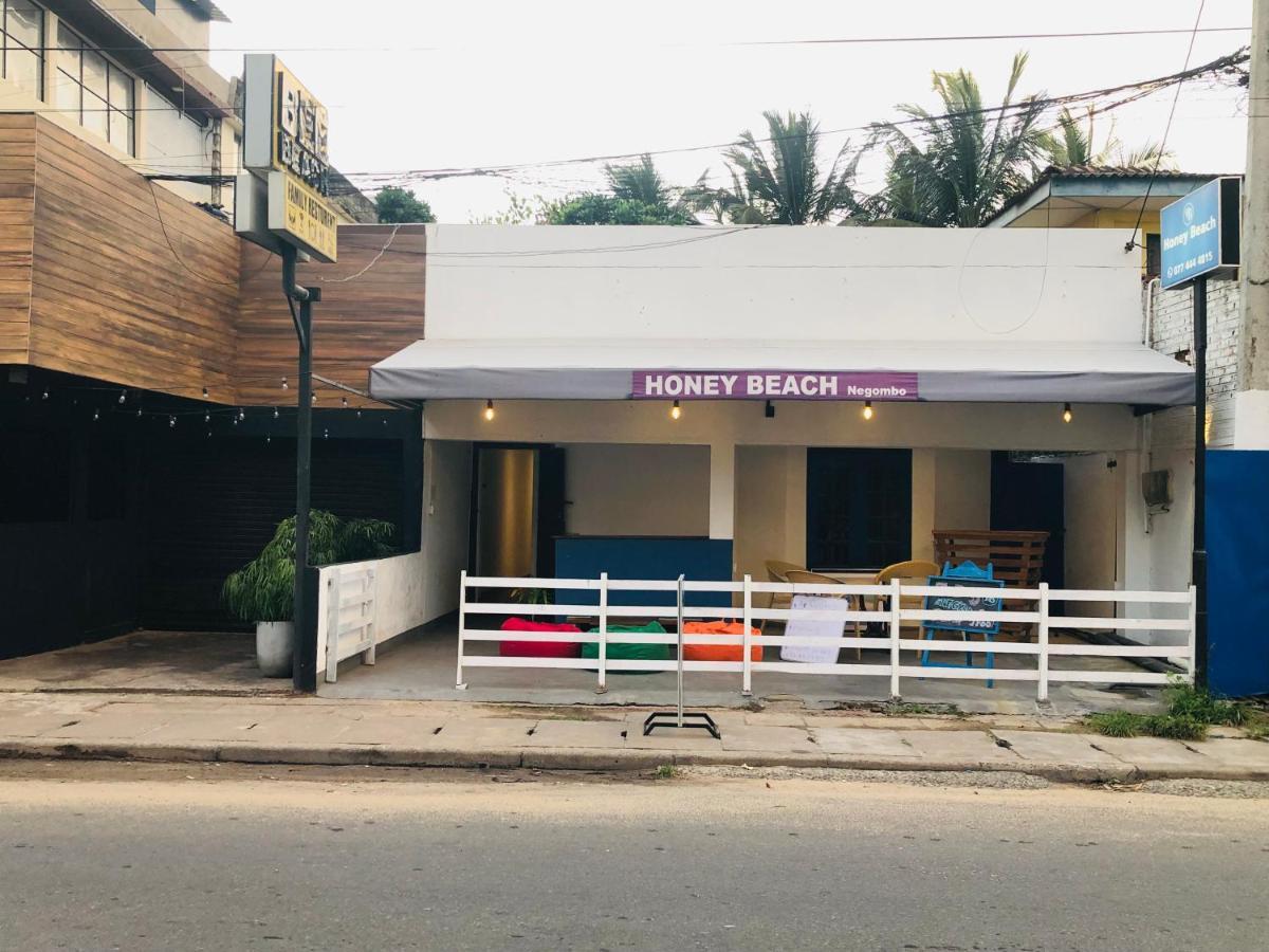 Honey Beach Negombo Buitenkant foto