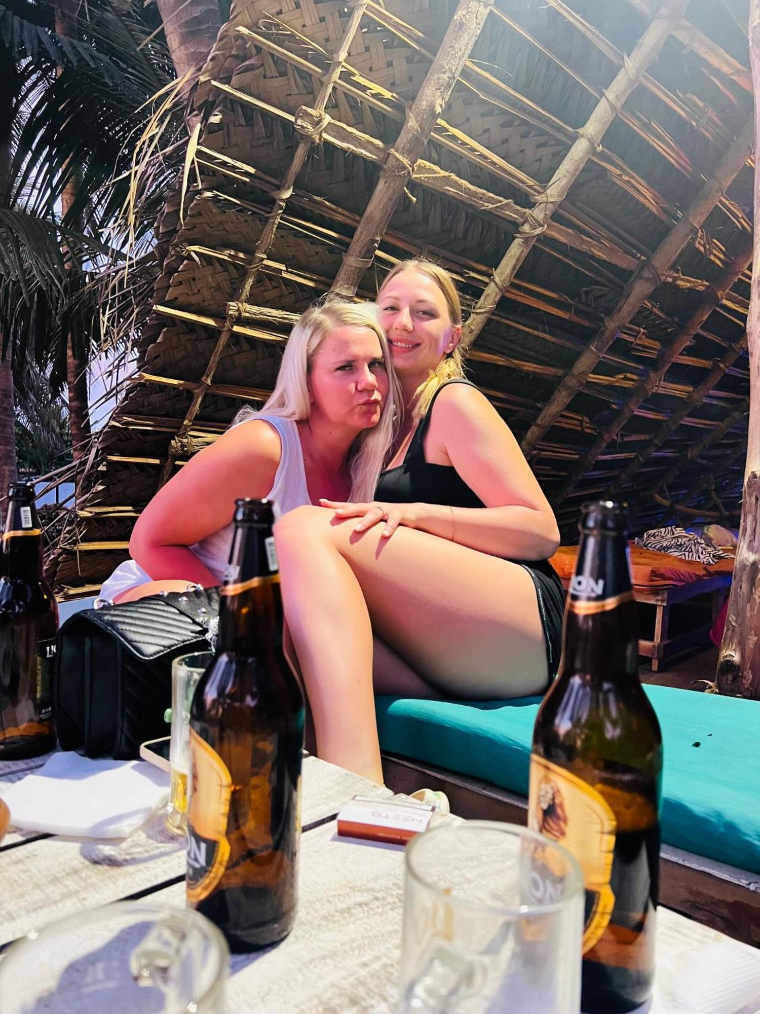 Honey Beach Negombo Buitenkant foto